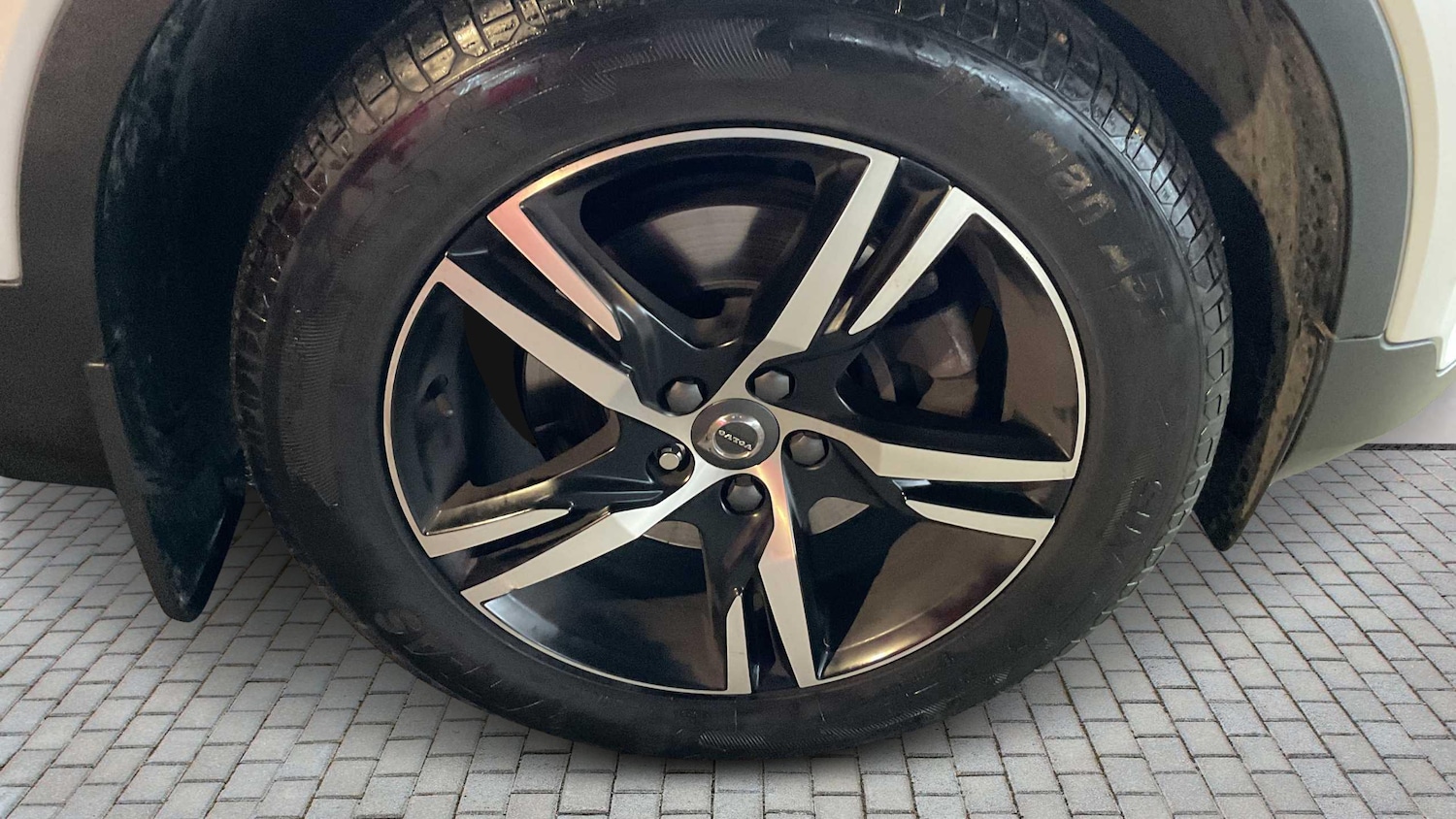 Used Volvo XC40 2019 for sale - 77294242: Photo 7