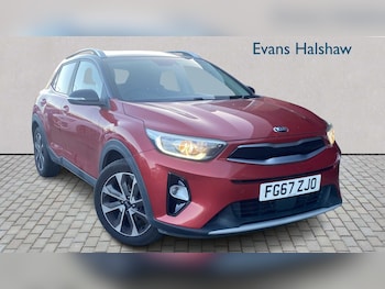 Used Kia Stonic 2017 for sale - 77018867: Photo