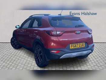 Used Kia Stonic 2017 for sale - 77018867: Photo