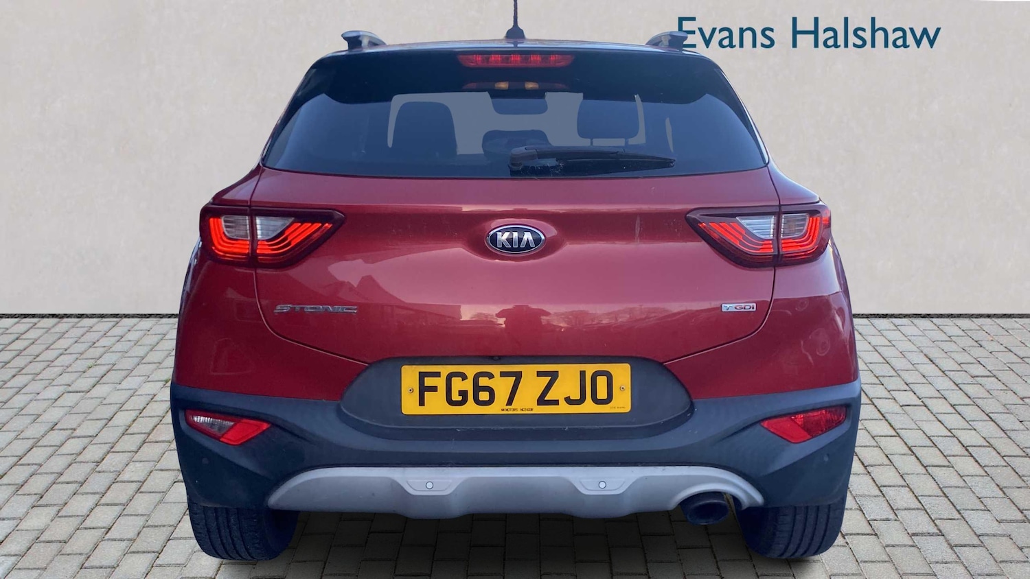 Used Kia Stonic 2017 for sale - 77018867: Photo 4