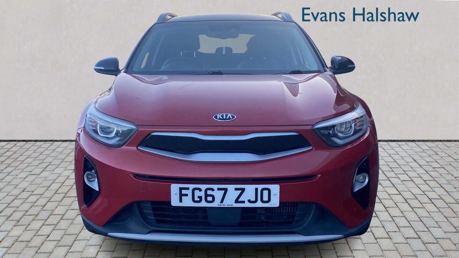 Used Kia Stonic 2017 for sale - 77018867: Photo 5