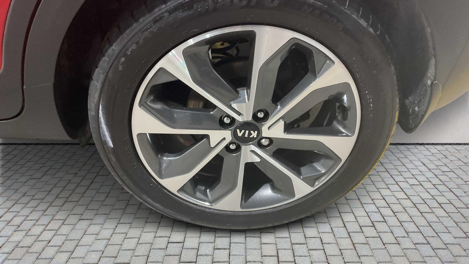 Used Kia Stonic 2017 for sale - 77018867: Photo 7