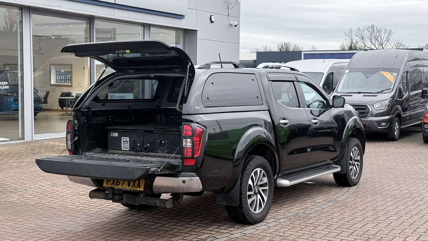 Used Nissan Navara 2017 for sale - 77044092: Photo 9