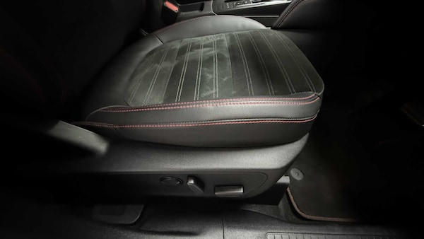 Used Ford Kuga 2024 for sale - 75742350: Photo 16
