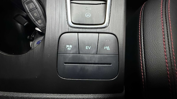 Used Ford Kuga 2024 for sale - 75742350: Photo 29