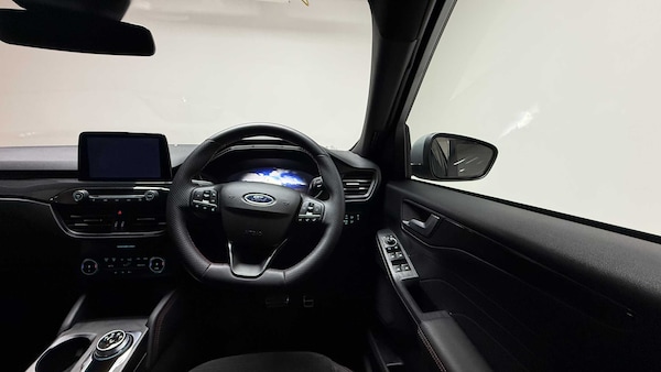 Used Ford Kuga 2024 for sale - 75742350: Photo 31