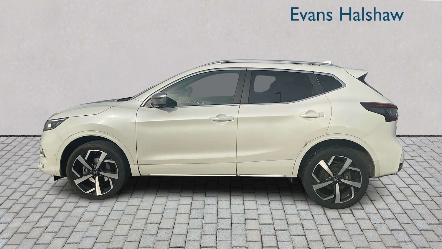 Used Nissan Qashqai for sale - 77661130: Photo 4