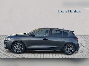 Used Ford Focus 2022 for sale - 77082981: Photo