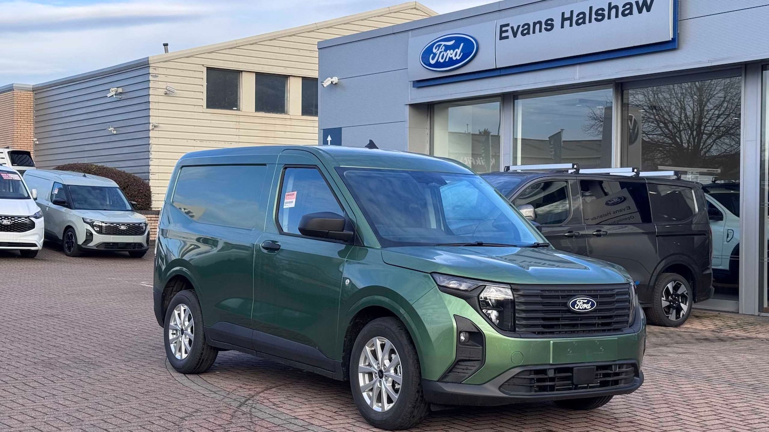 Used Ford Transit Courier for sale - 76842824: Photo 1