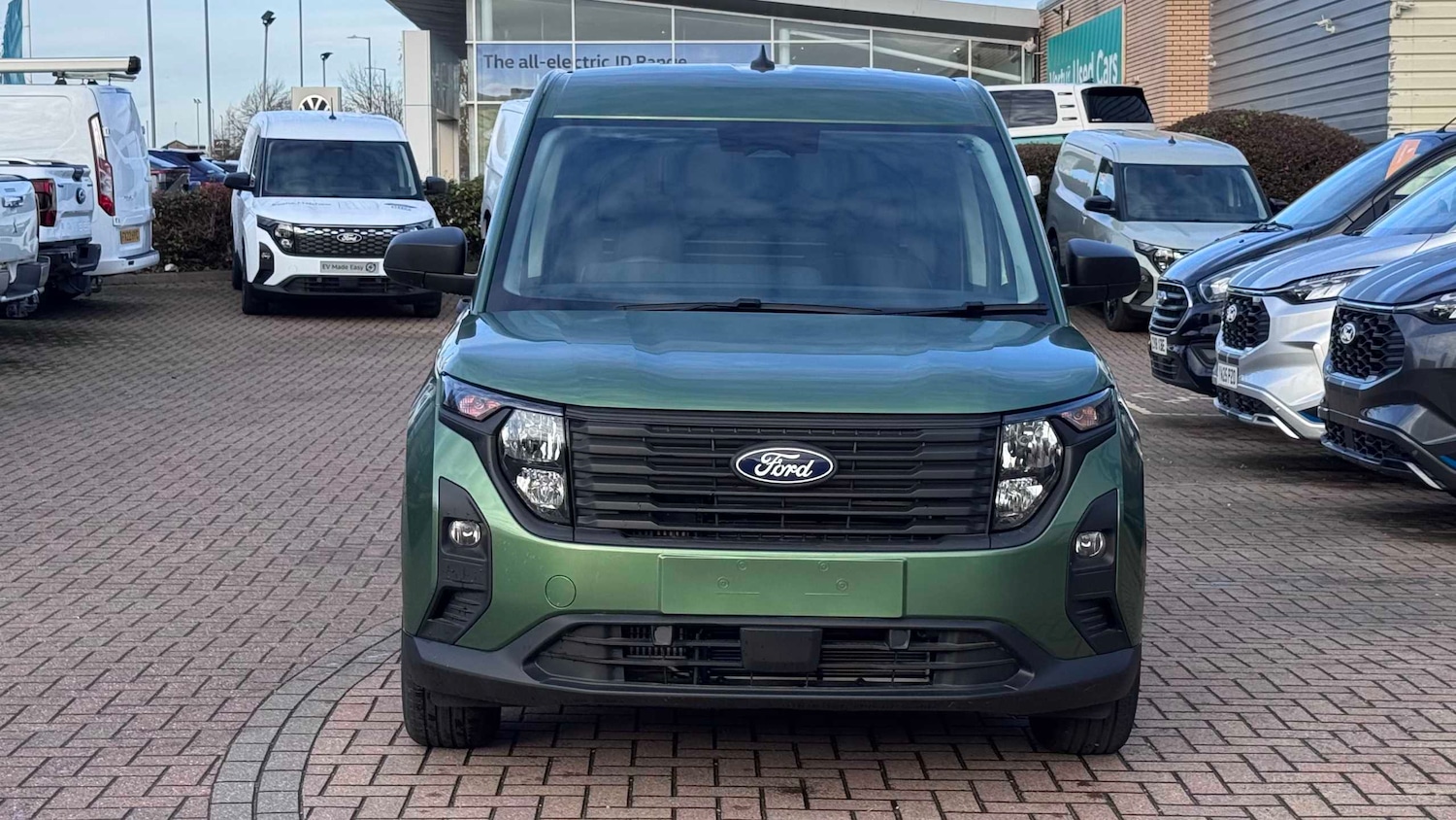 Used Ford Transit Courier for sale - 76842824: Photo 2