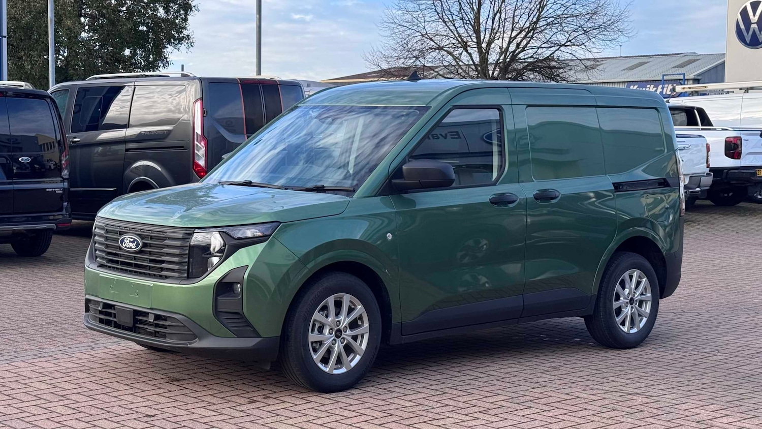 Used Ford Transit Courier for sale - 76842824: Photo 3