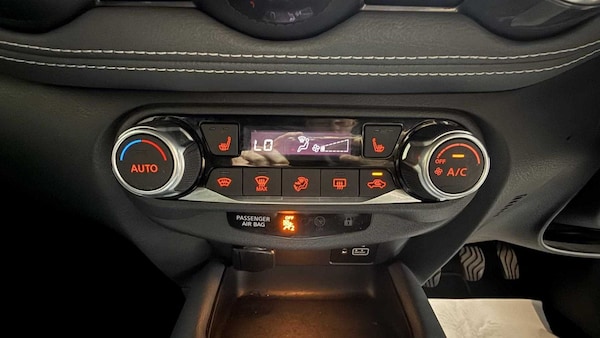 Used Nissan Juke 2021 for sale - 76156230: Photo 25