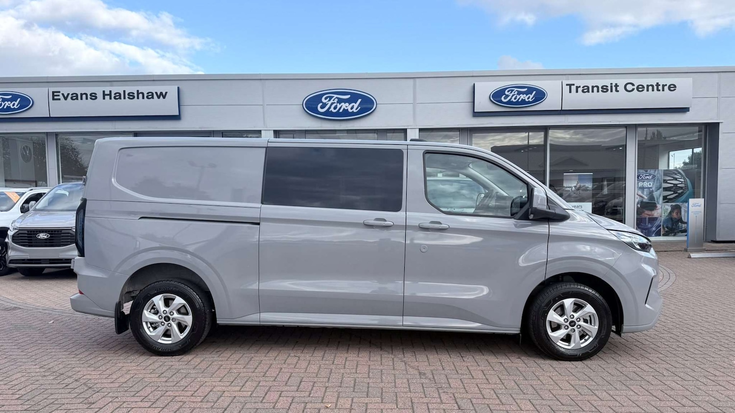 Used Ford Transit Custom 2025 for sale - 76329159: Photo 12