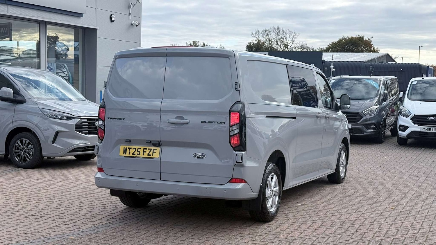 Used Ford Transit Custom 2025 for sale - 76329159: Photo 9