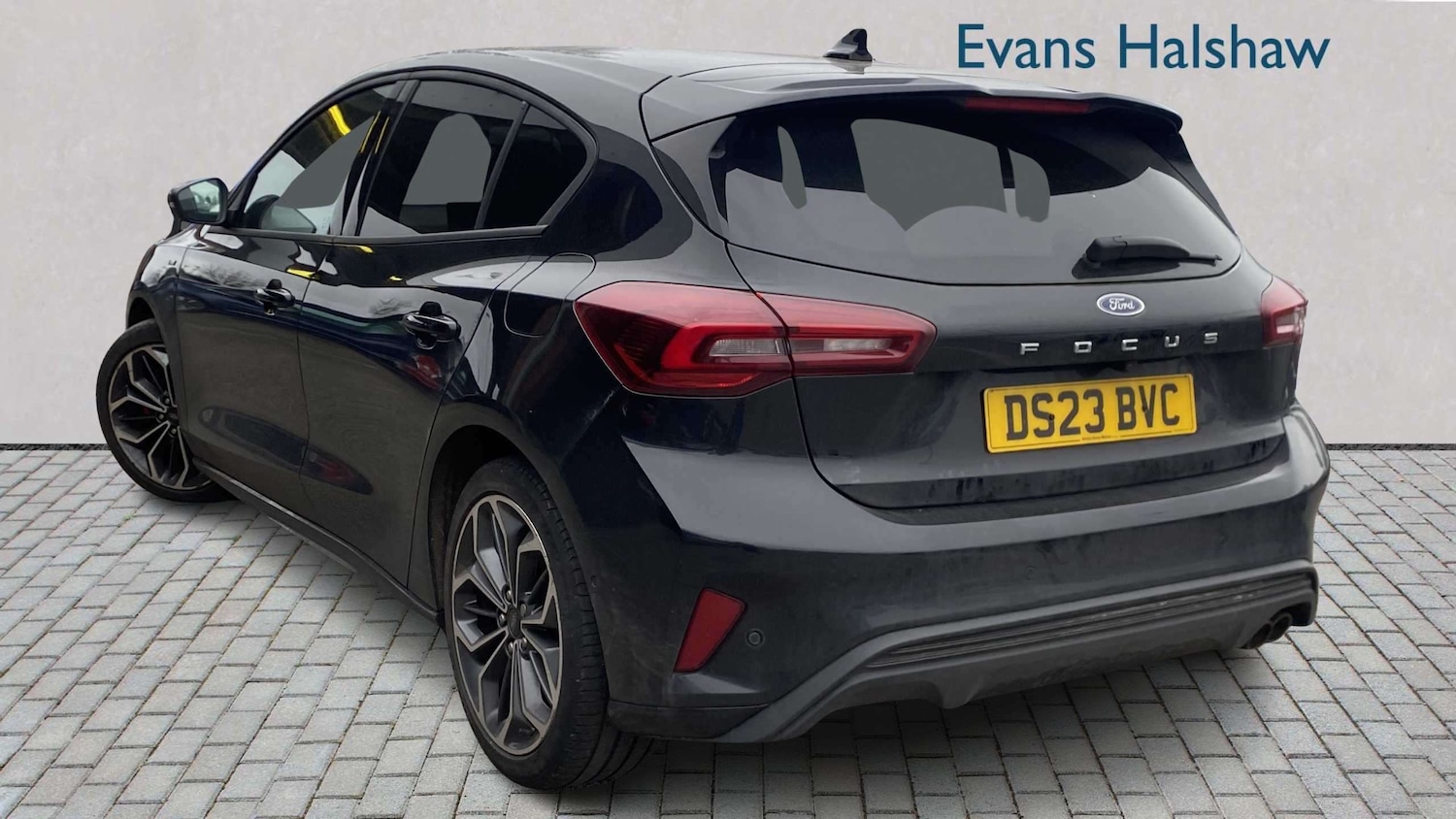 Used Ford Focus 2023 for sale - 77800076: Photo 2