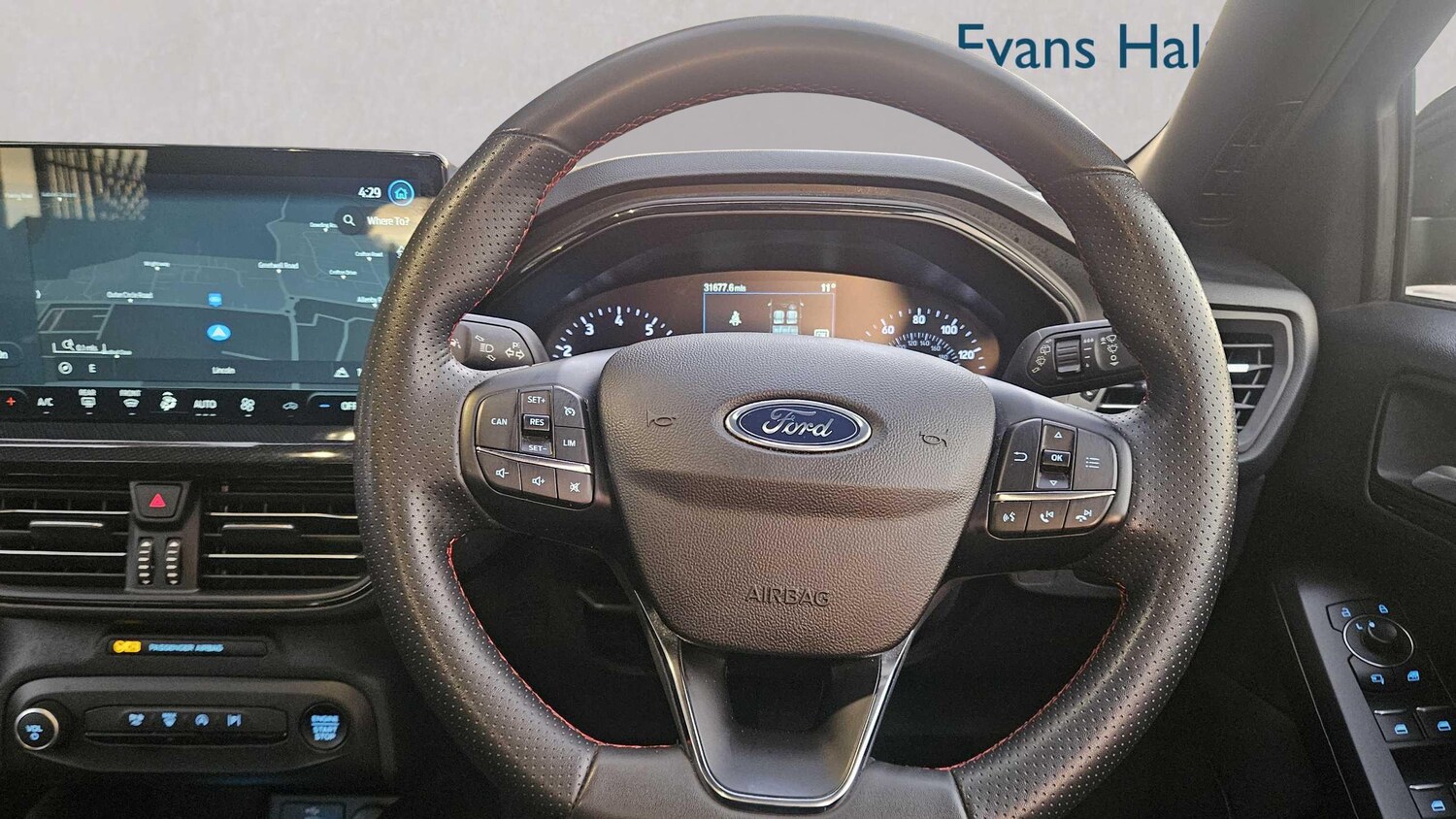 Used Ford Focus 2023 for sale - 76298497: Photo 11