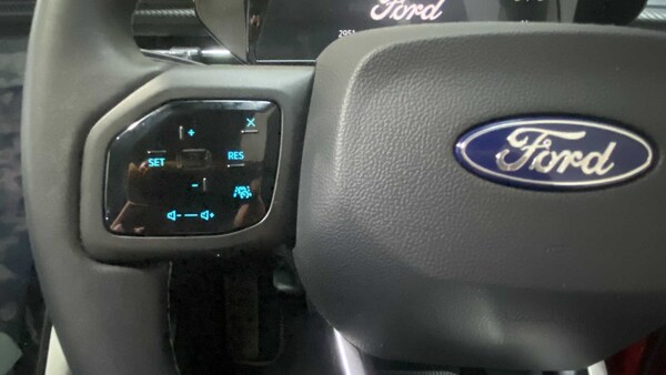 Used Ford Explorer 2024 for sale - 76113498: Photo 12