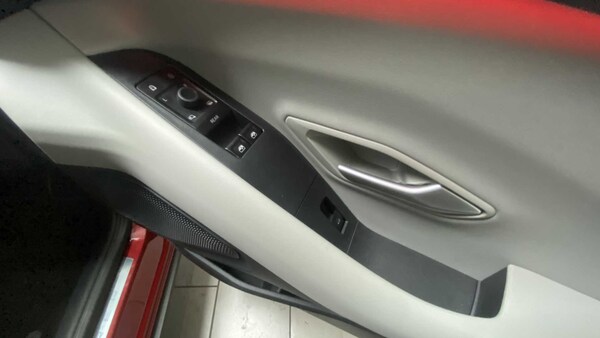 Used Ford Explorer 2024 for sale - 76113498: Photo 27