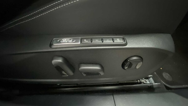 Used Ford Explorer 2024 for sale - 76113498: Photo 30