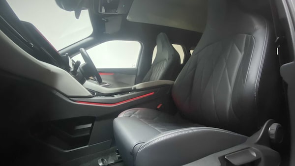 Used Ford Explorer 2024 for sale - 76113498: Photo 33