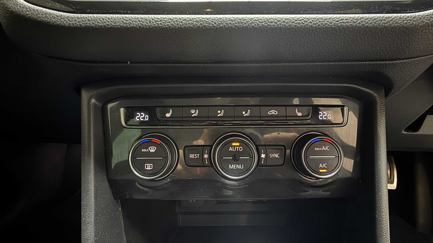 Used Volkswagen Tiguan 2018 for sale - 75452716: Photo 24