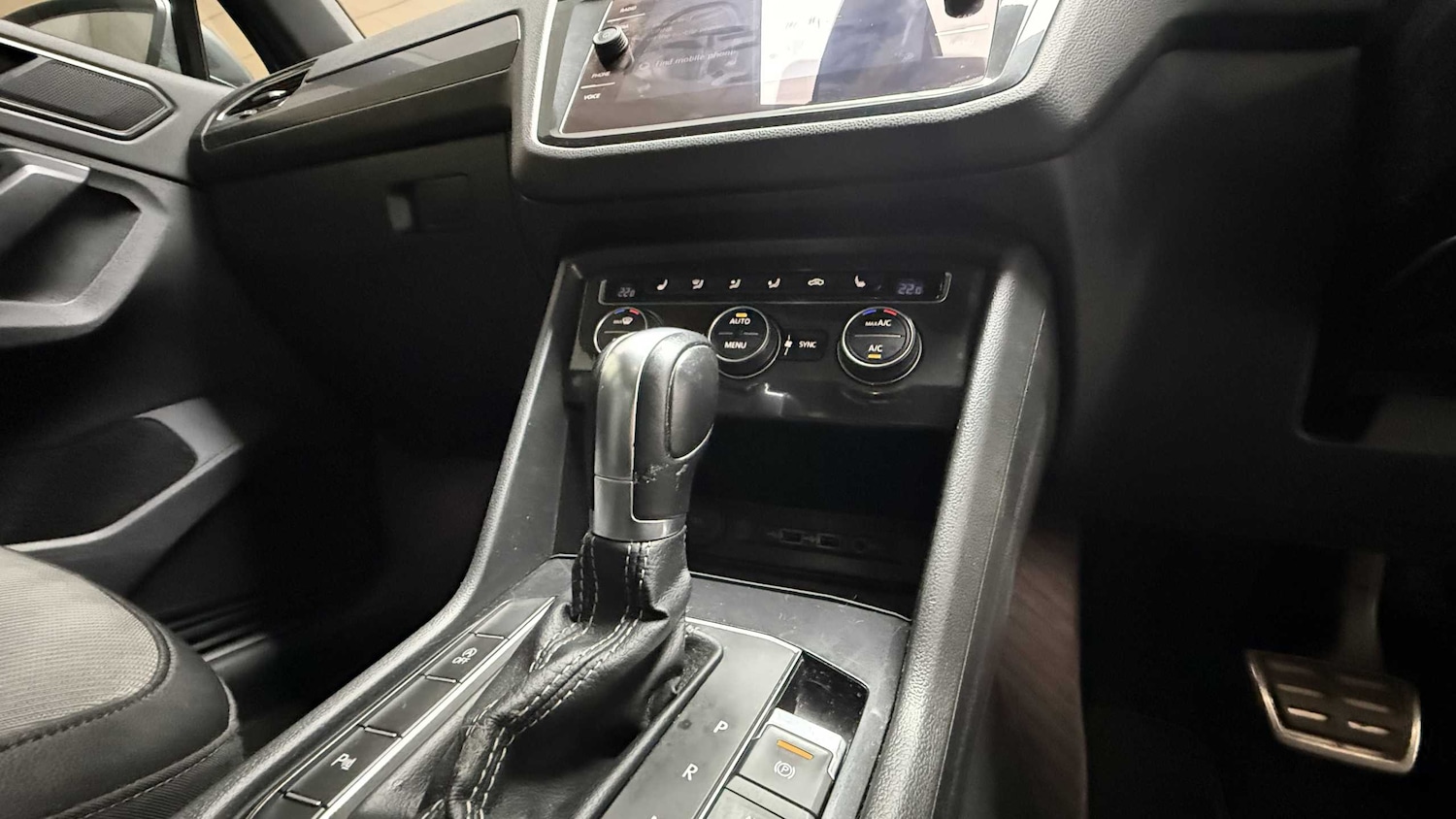 Used Volkswagen Tiguan 2018 for sale - 75452716: Photo 26