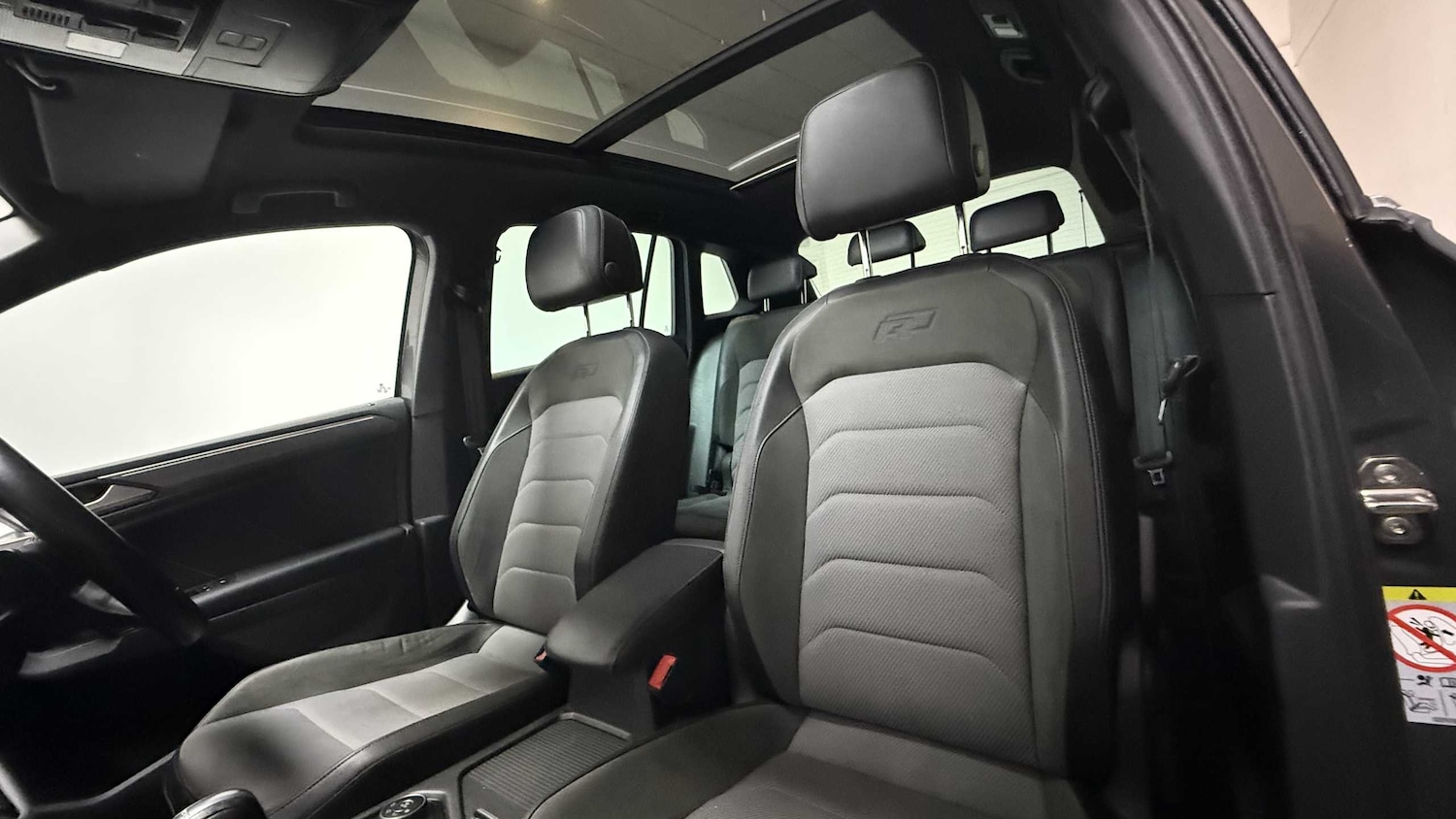 Used Volkswagen Tiguan 2018 for sale - 75452716: Photo 33