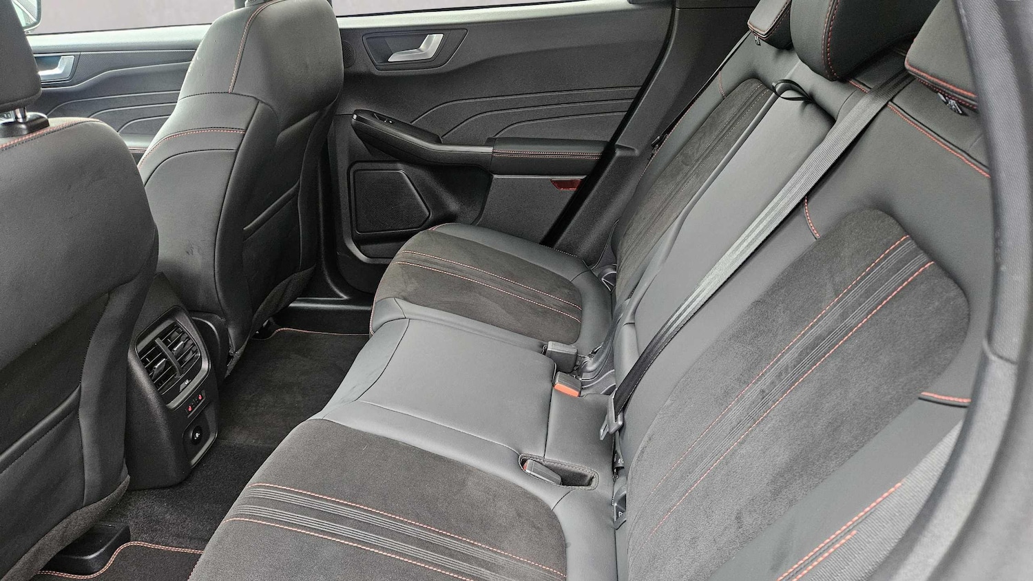 Used Ford Kuga 2025 for sale - 76192015: Photo 15