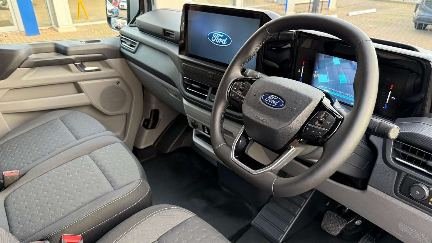 Used Ford E-Transit for sale - 76889829: Photo 2