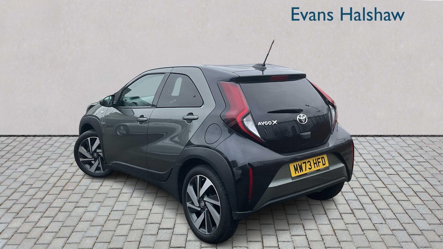 Used Toyota Aygo X 2023 for sale - 77044177: Photo 2