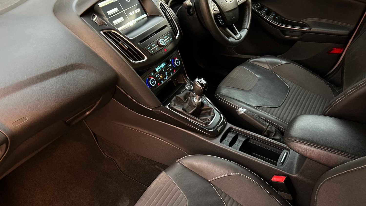 Used Ford Focus 2015 for sale - 76390751: Photo 12