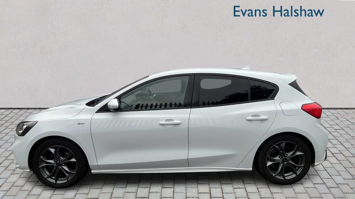 Used Ford Focus 2020 for sale - 76636829: Photo 3