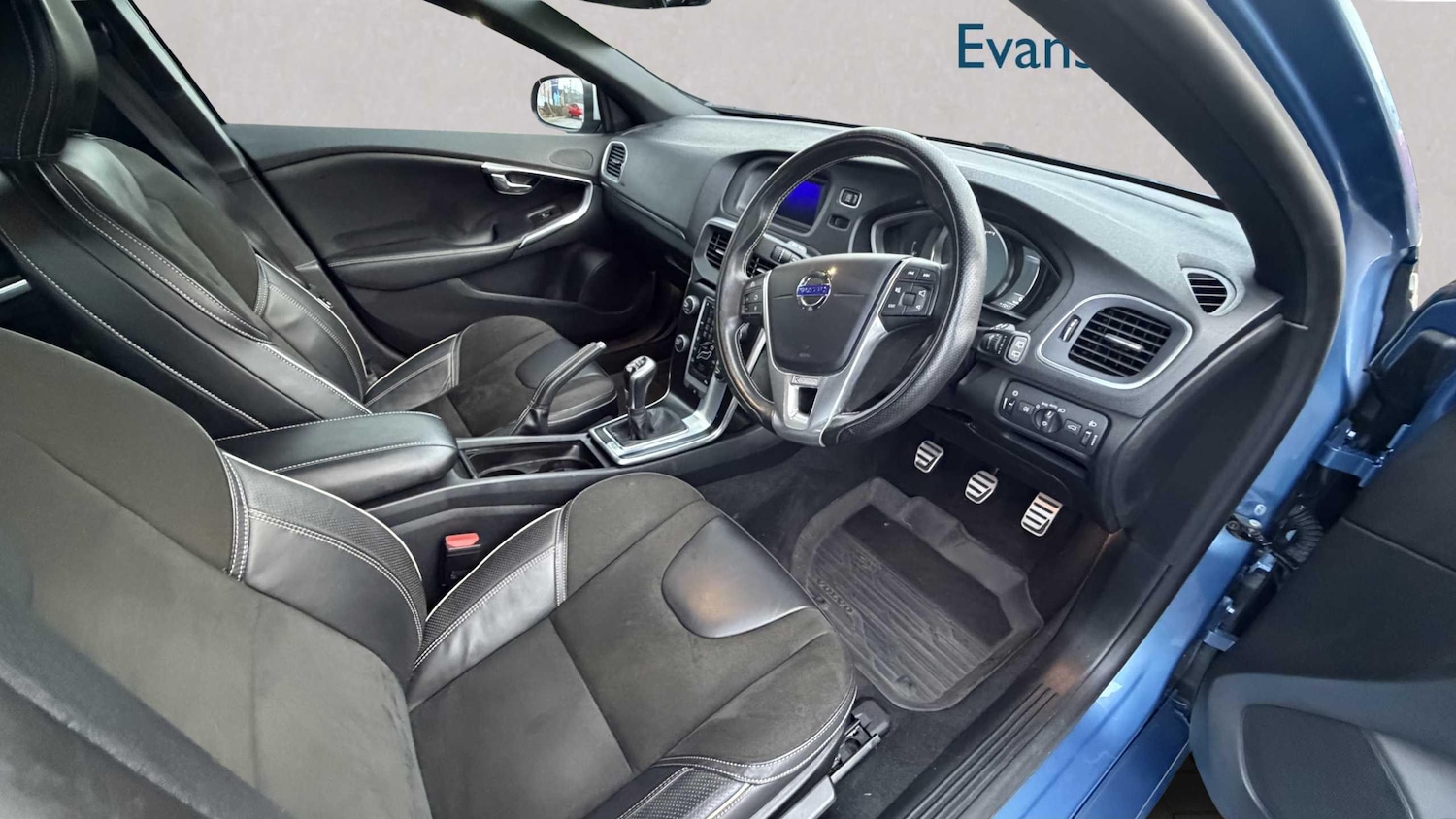 Used Volvo V40 2016 for sale - 77018844: Photo 12