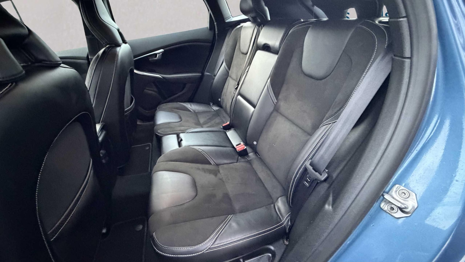 Used Volvo V40 2016 for sale - 77018844: Photo 15