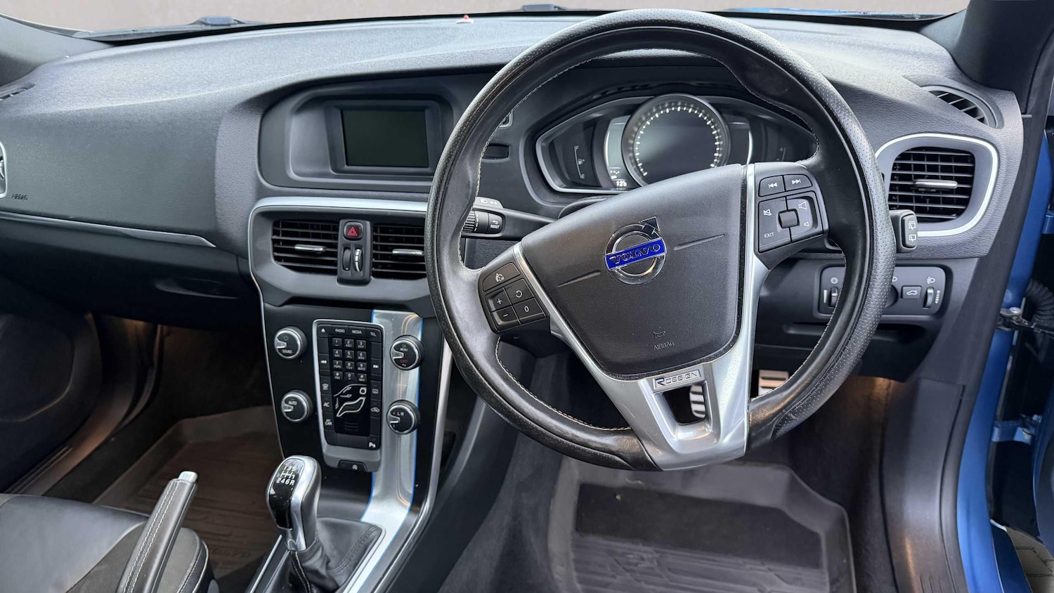 Used Volvo V40 2016 for sale - 77018844: Photo 16