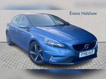Used Volvo V40 2016 for sale - 77018844: Photo