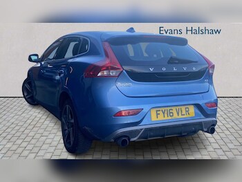 Used Volvo V40 2016 for sale - 77018844: Photo
