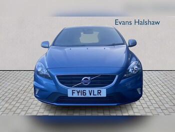 Used Volvo V40 2016 for sale - 77018844: Photo