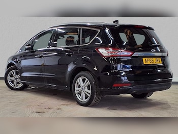Used Ford S-Max 2019 for sale - 76286372: Photo 2
