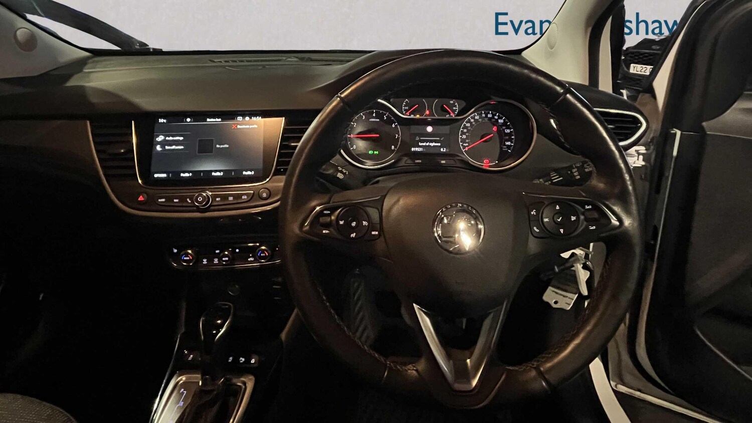 Used Vauxhall Crossland 2022 for sale - 76447601: Photo 16