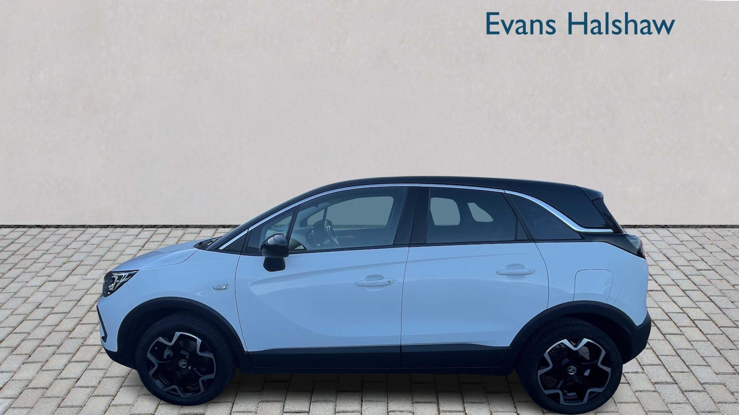 Used Vauxhall Crossland 2022 for sale - 76447601: Photo 3