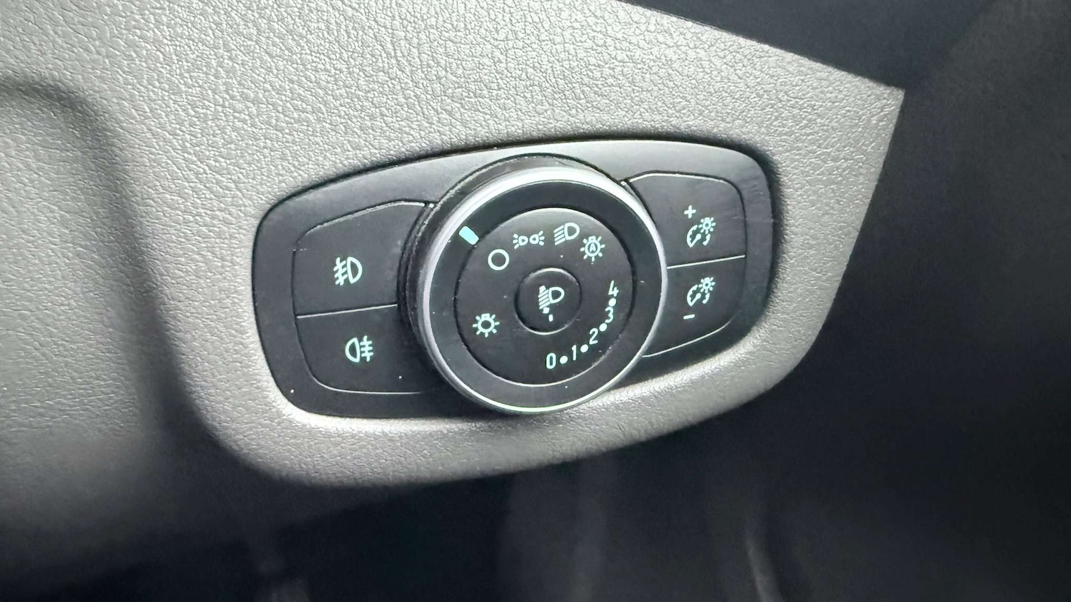 Used Ford Transit Connect 2020 for sale - 77414831: Photo 21