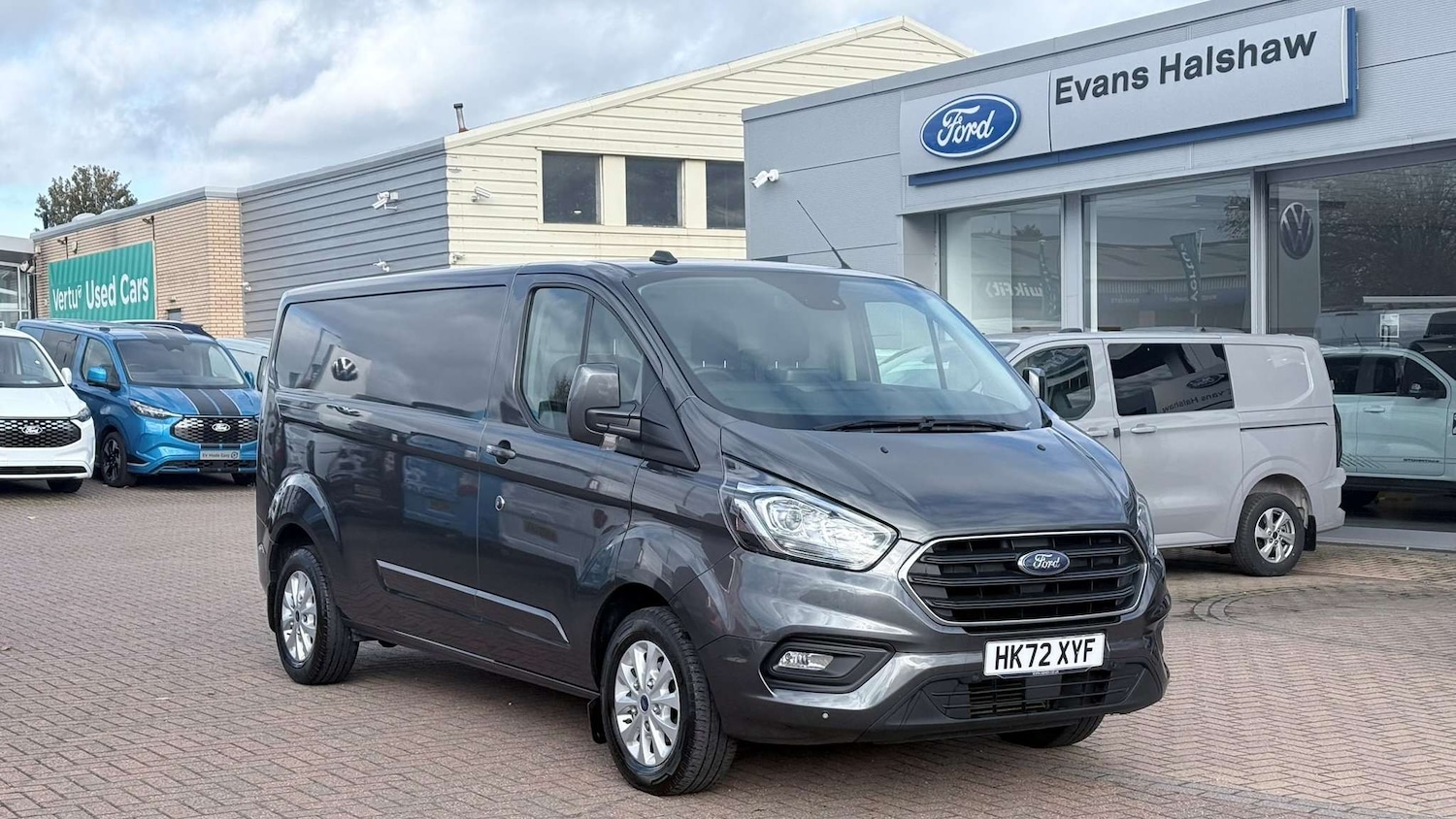 Used Ford Transit Custom 2023 for sale - 76362648: Photo 1
