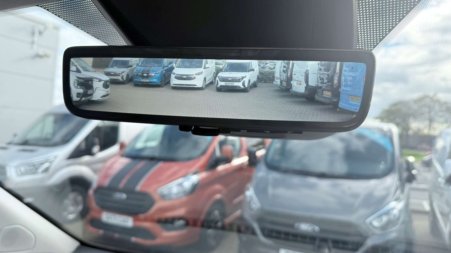 Used Ford Transit Custom 2023 for sale - 76362648: Photo 24