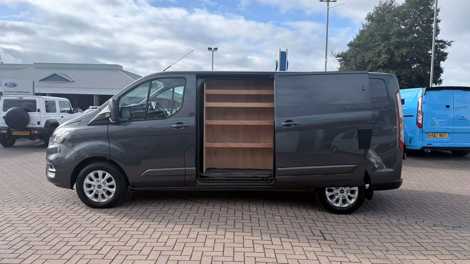 Used Ford Transit Custom 2023 for sale - 76362648: Photo 5