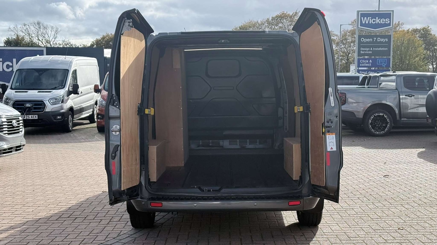 Used Ford Transit Custom 2023 for sale - 76362648: Photo 9