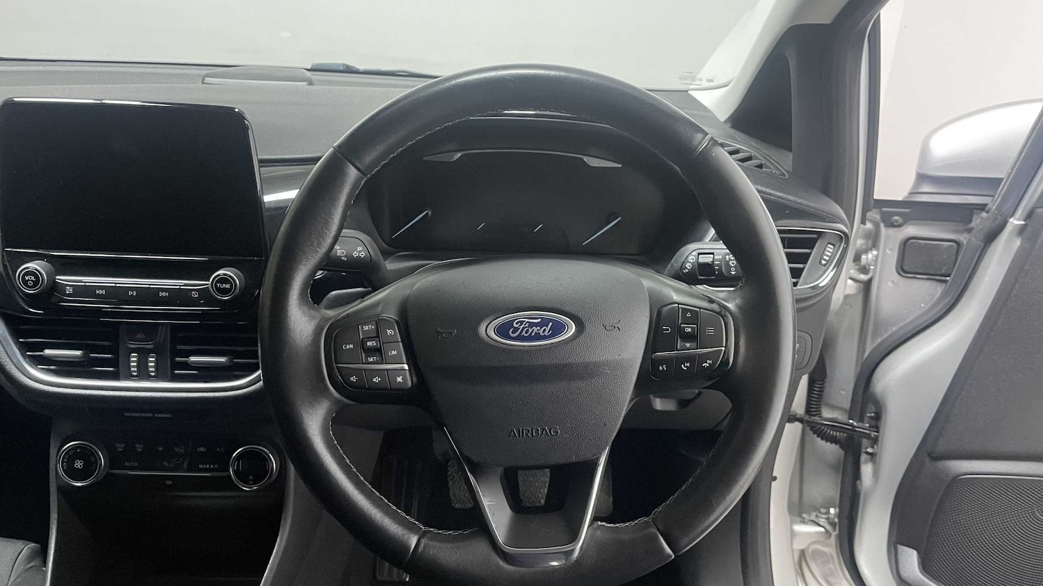 Used Ford Fiesta 2019 for sale - 76156100: Photo 17