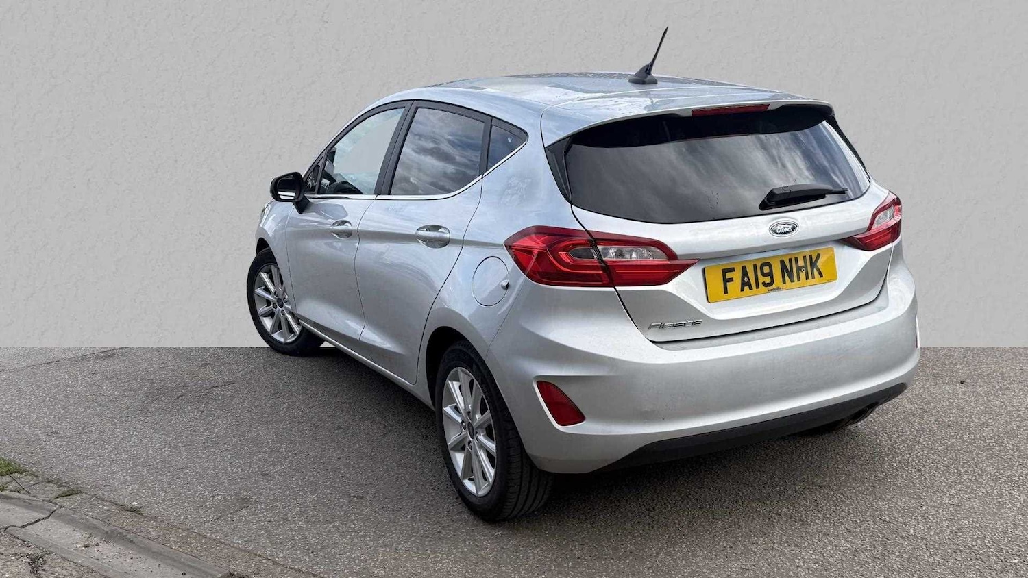 Used Ford Fiesta 2019 for sale - 76156100: Photo 2