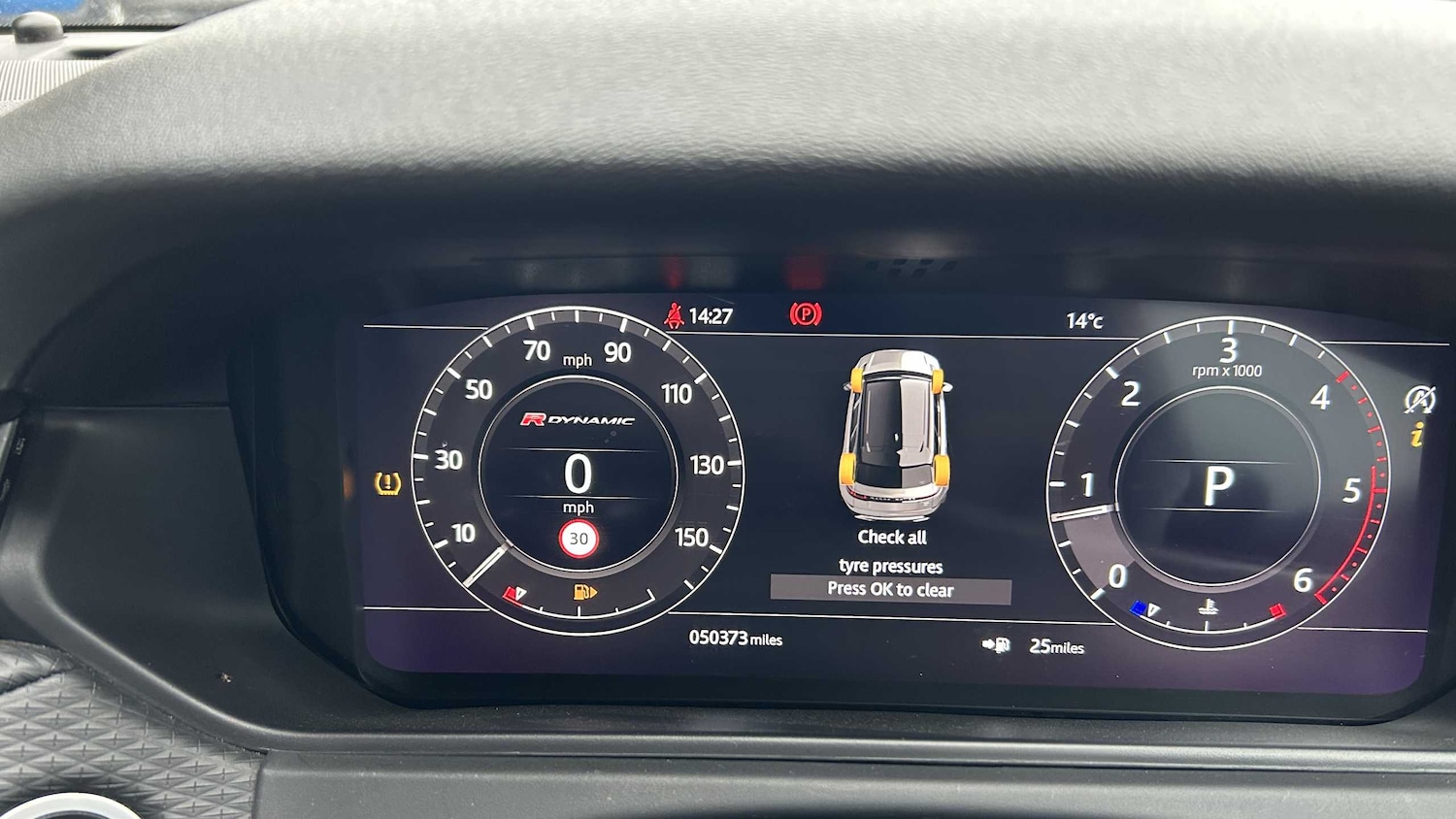 Used Land Rover Range Rover Velar 2017 for sale - 76262498: Photo 17