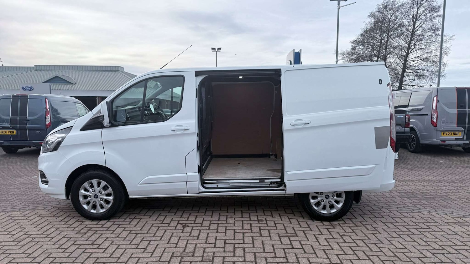 Used Ford Transit Custom 2022 for sale - 77219529: Photo 6